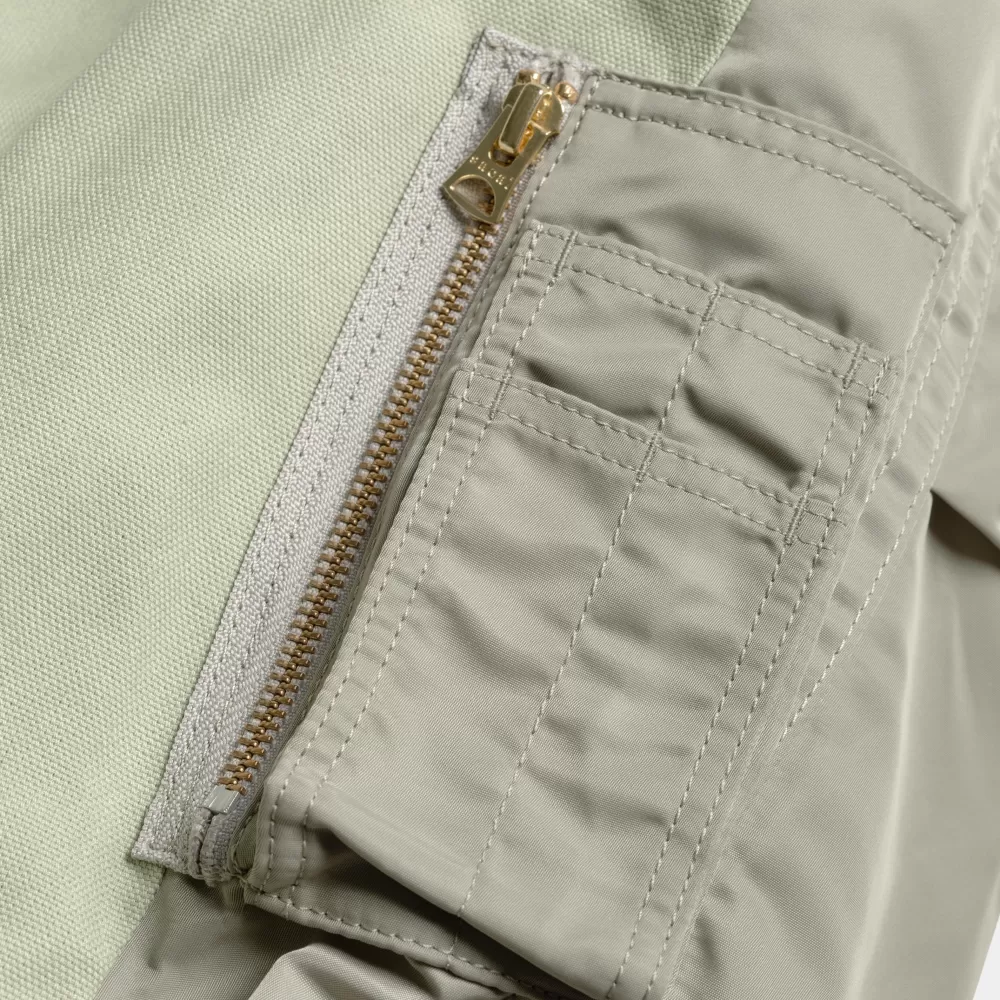 Online Sacai X Duck X Nylon Twill-Jas Voor Dames | Lichtgroen / Lichtkaki Vrouwen Jassen